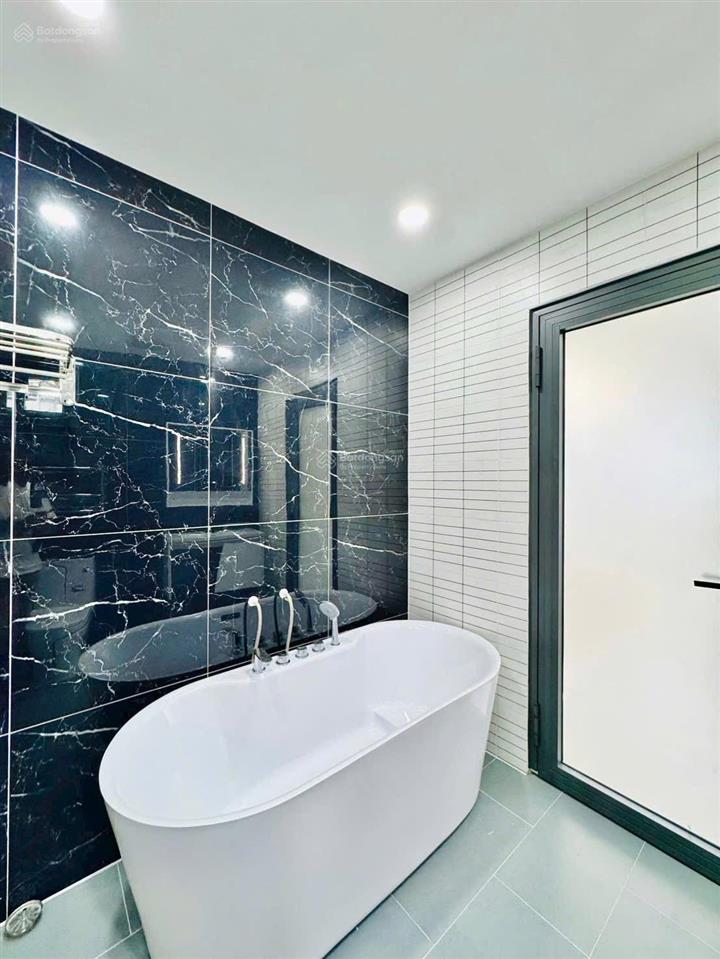 Bán căn góc 2mt giá tốt xe hơi đậu cửa khu dân cư văn minh