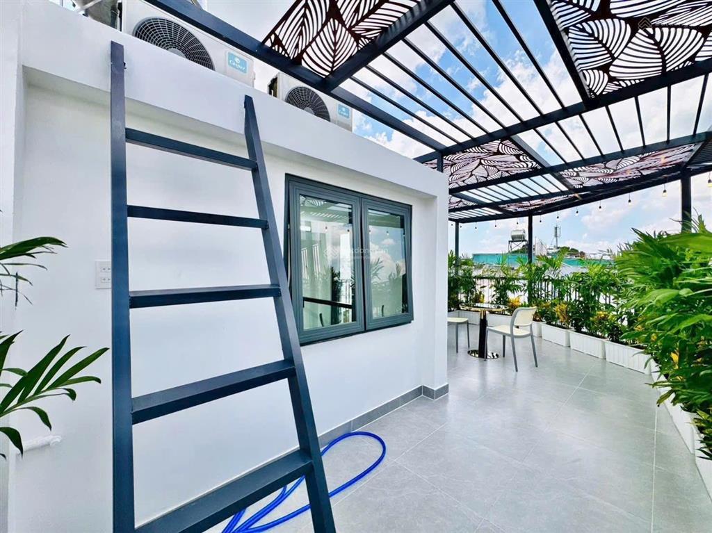 Bán căn góc 2mt giá tốt xe hơi đậu cửa khu dân cư văn minh