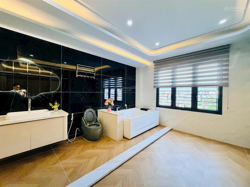 Bán siêu phẩm thang máy giá tốt ngay chợ cầu quang trung  giáp gò vấp