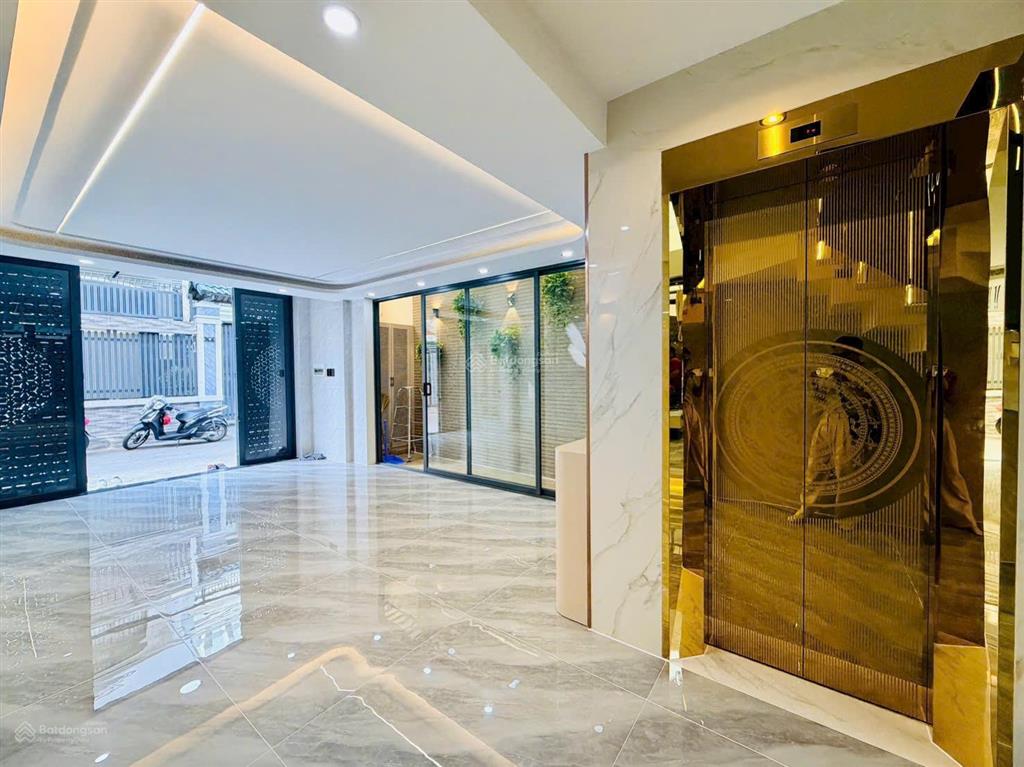 Bán siêu phẩm thang máy giá tốt ngay chợ cầu quang trung  giáp gò vấp