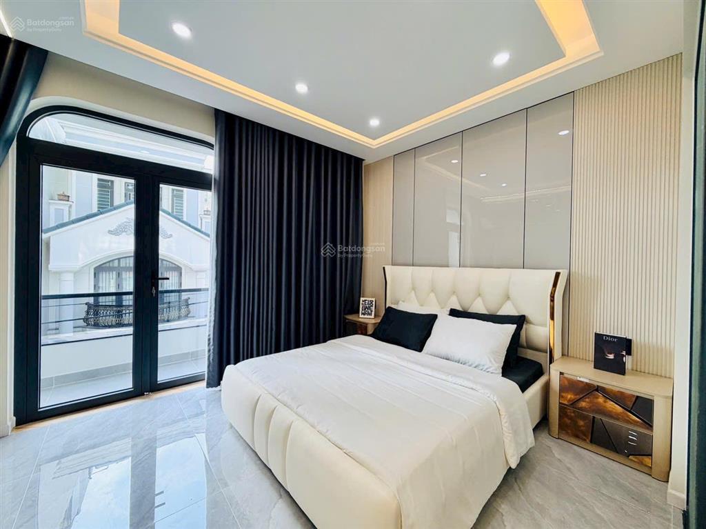 Bán siêu phẩm thang máy giá tốt ngay chợ cầu quang trung  giáp gò vấp