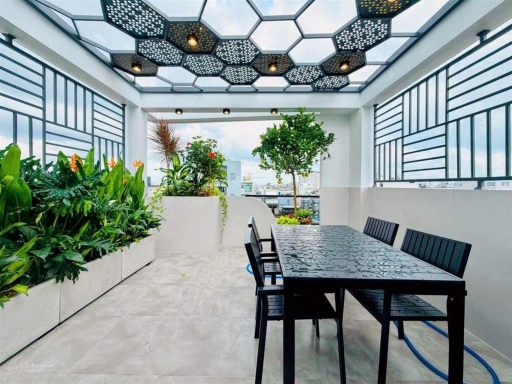 Bán siêu phẩm thang máy 4 lầu  có 3 phòng master rất sang xịn  giá giảm tới 600 triệu