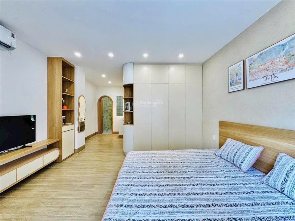 Giảm rất mạnh cho căn khu phân lô xe hơi ngủ trong nhà  hẻm xe tải lưu thông ngay mt
