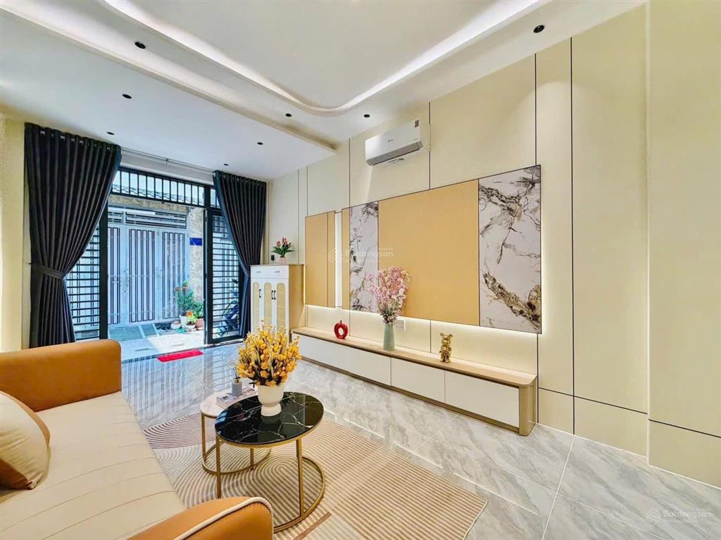 Bán nhà hẻm 3,5m  gần đường thống nhất kế bên trường phan tây hồ  giá tốt