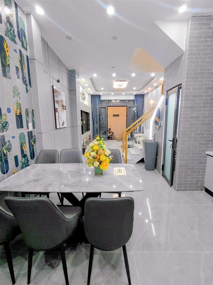 Giảm nhẹ 200tr  cho căn hẻm thông  kế bên nhà ga t3  4 phòng ngủ