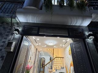 Tôi chính chủ cần bán nhà 107/33/24p có hoa hồng cho dv 1.5%