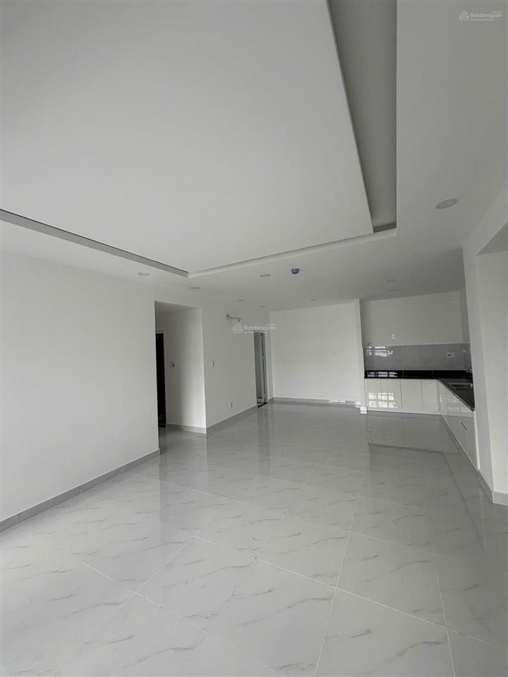 Chính chủ cần bán căn hộ 3pn diện tích 114m2 nhà mới nhận bàn giao  0931 767 ***