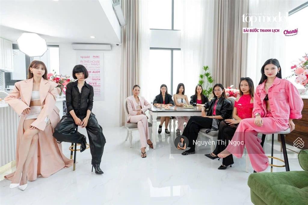 Bán căn penthouse topaz elite sẵn hợp đồng thuê 65tr/tháng view pháo hoa đẹp vô cùng tận