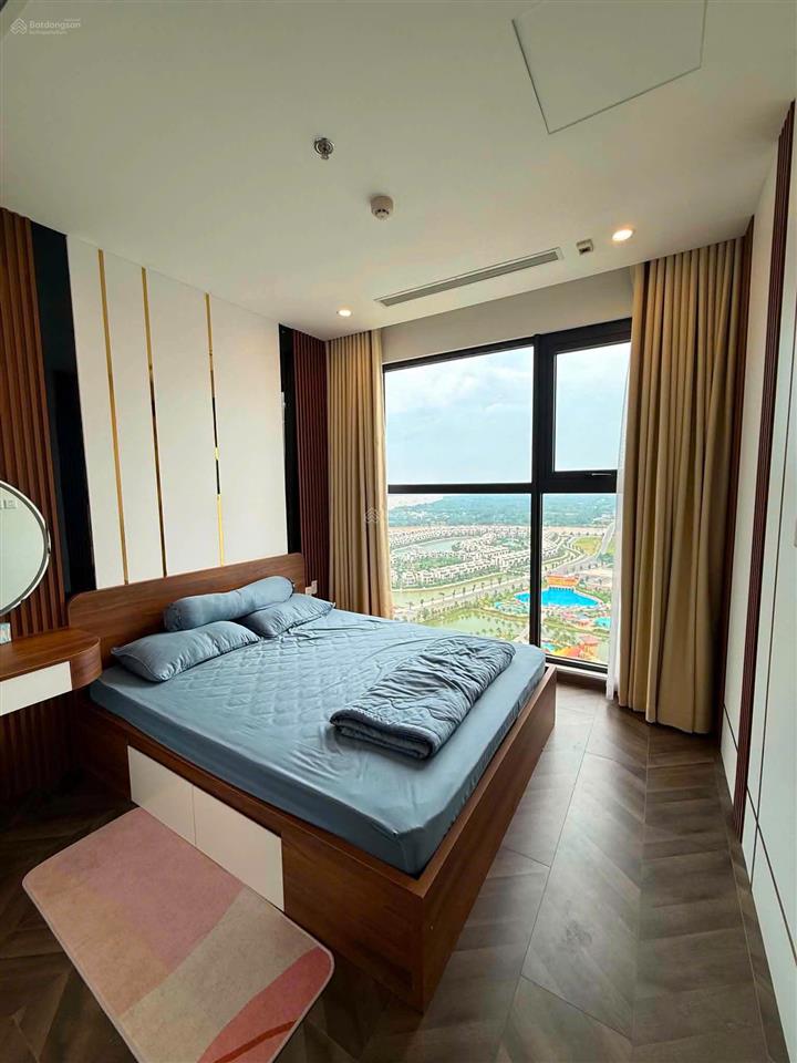 The beverly  căn hộ view trọn công viên 36ha, full nội thất sang trọng  giá 6,8 tỷ!