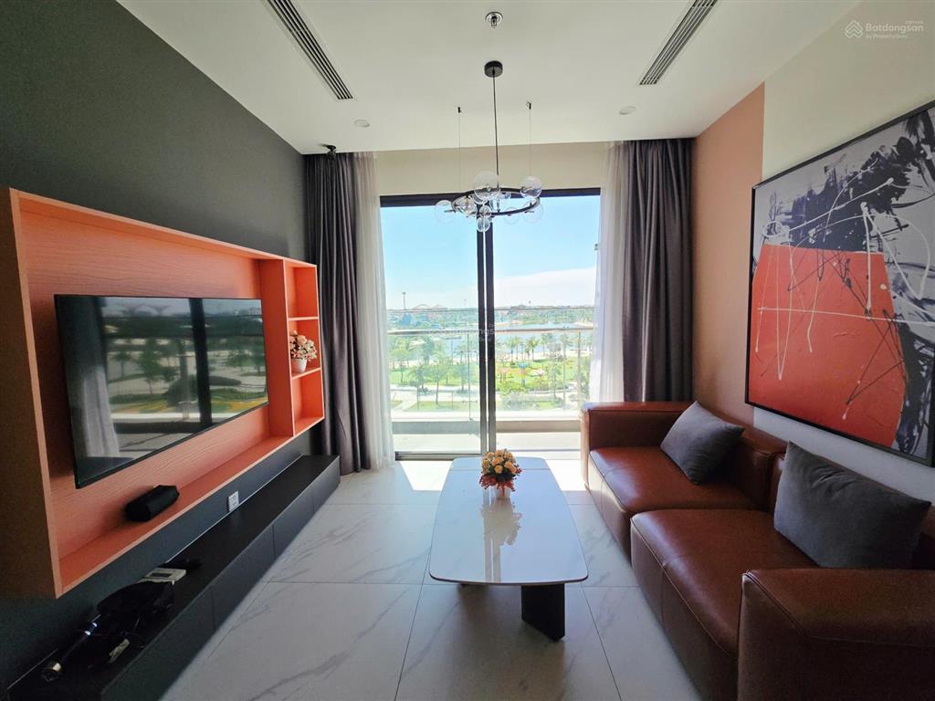 Sở hữu căn hộ 2pn view công viên đắt giá tại the beverly  sổ hồng, giá 5,5 tỷ