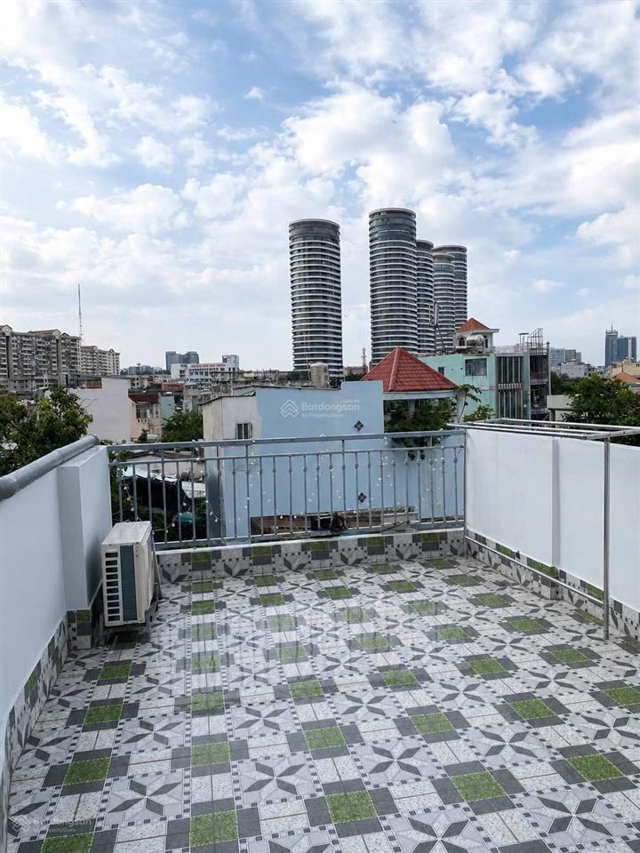 Cho thuê phòng bình thạnh giáp q. 1 có bếp riêng sân thượng