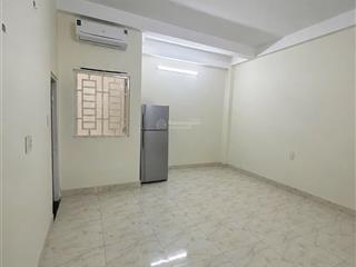 Cho thuê phòng trọ 35m2 tại đường nguyễn hữu cảnh, view đẹp, tốt.