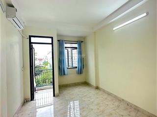 Cho thuê phòng 30m2 nguyễn hữu cảnh bình thạnh giáp q. 1, có ban công