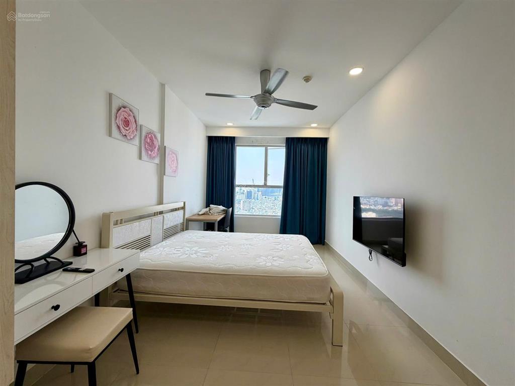Bán sunrise city view 76m22pn giá 5.950 tỷ. tel 0911 339 ***