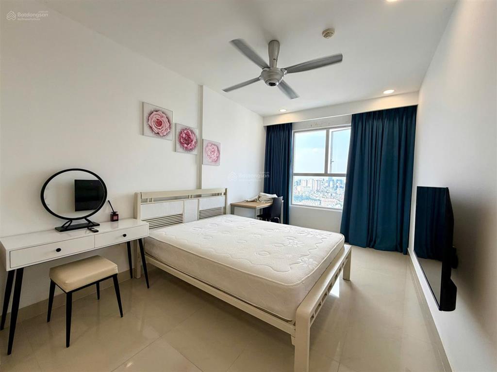 Bán sunrise city view 76m22pn giá 5.950 tỷ. tel 0911 339 ***