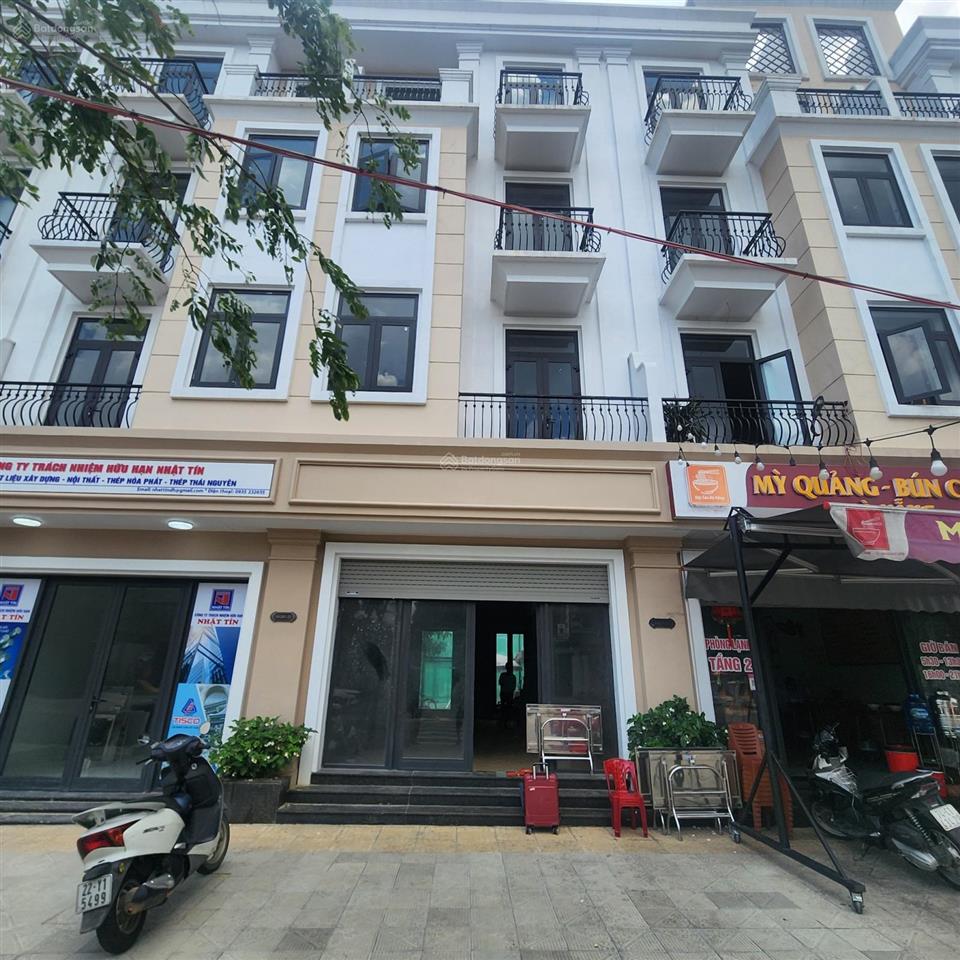 Chính chủ bán shophouse 2 mặt tiền vincom royal park đông hà