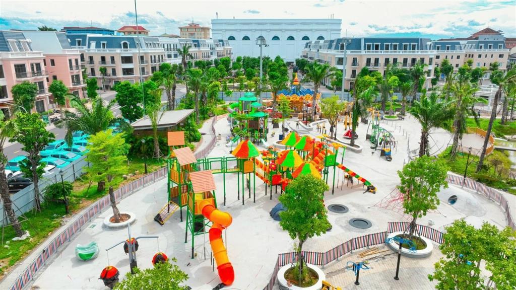 Chính chủ bán cắt lỗ hg0133 (2 mặt tiền) vincom royal park đông hà