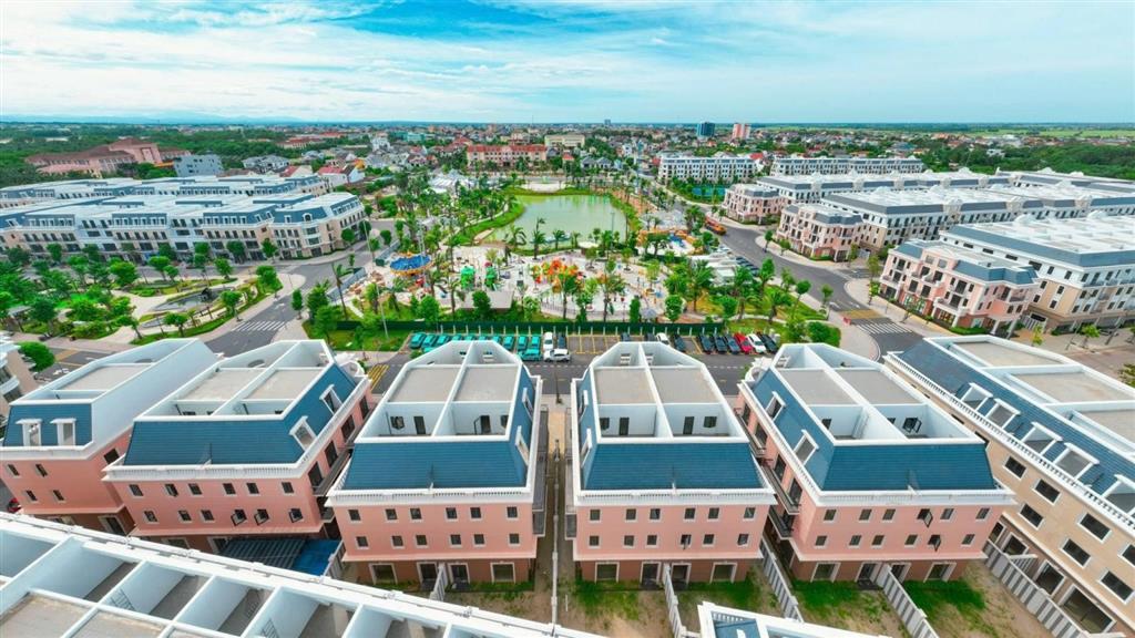 Chính chủ bán cắt lỗ hg0133 (2 mặt tiền) vincom royal park đông hà