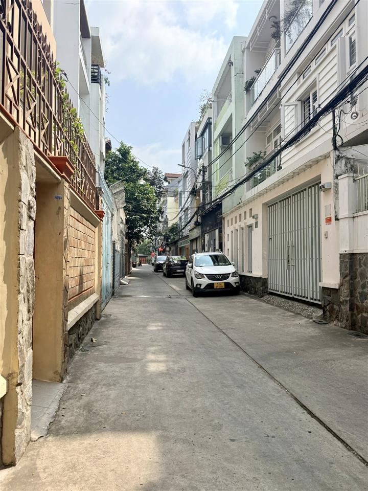 Nhỉnh 6 tỷ có ngay nhà khu pl phú nhuận  45m2, 2 tầng, 2 mặt thoáng  quá hấp dẫn.