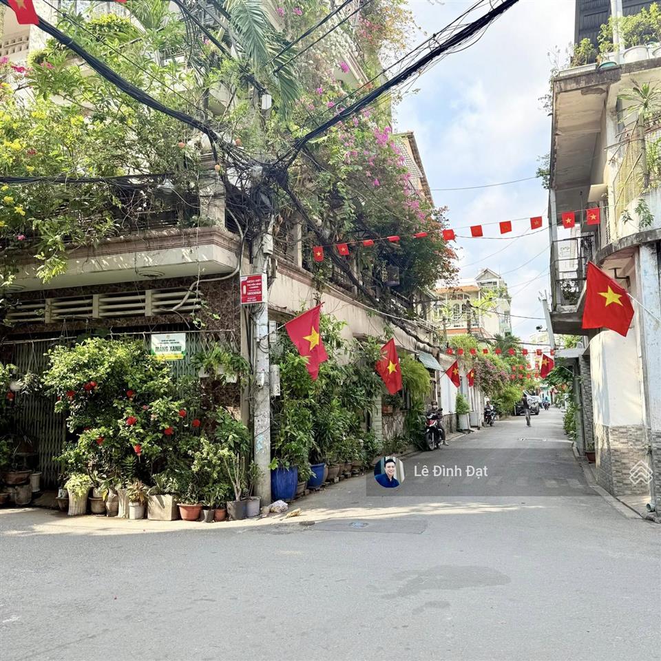 Mặt tiền 5.5m bề thế  di chuyển q3, q1 vài phút  lý tưởng cho vp công ty, thẩm mỹ viện, chdv.