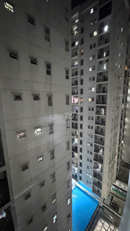 Chung cư Oriental Plaza Tân Phú cho thuê căn 2 phòng 78m2 giá 12tr/th