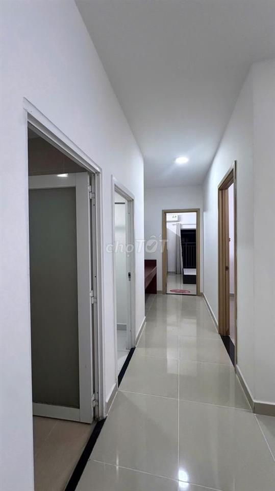 Chung cư Oriental Plaza Tân Phú cho thuê căn 2 phòng 78m2 giá 12tr/th