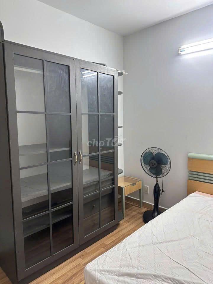 Cho thuê căn hộ Tân Phước Nguyễn Kim, 1 phòng, có nội thất ở được liền