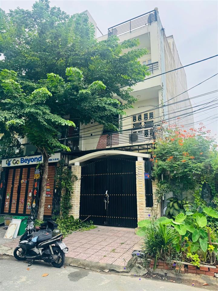 Cho thuê nhà 1 trệt 3 lầu 5 phòng ngủ 5 wc dt 5x20 giá 20 triệu tháng  0969 748 ***