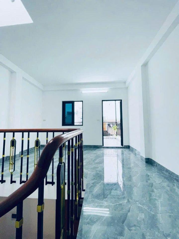 11 TỶ BÁN NHÀ 54M2 NGÕ 36 DỊCH VỌNG HẬU - THANG MÁY - LÔ GÓC - GẦN PHỐ - NGÕ BA GÁC ĐỖ CỬA