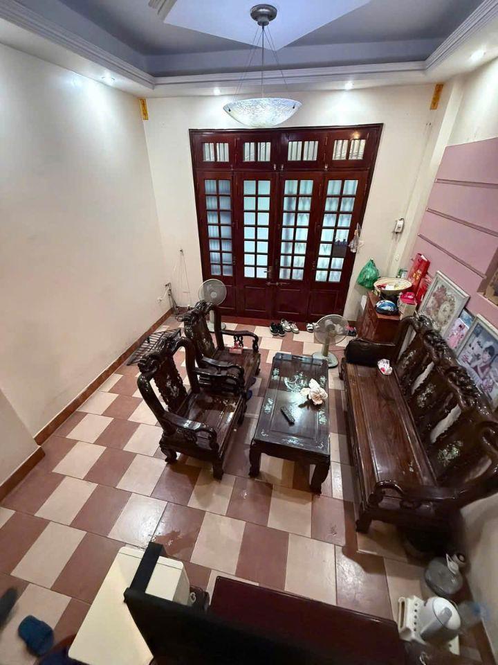 8.7 TỶ - BÁN GẤP NHÀ 37M2 NGÕ 132 CẦU GIẤY - LÔ GÓC - DÂN XÂY - 55M RA PHỐ - NGÕ THÔNG RỘNG 3M