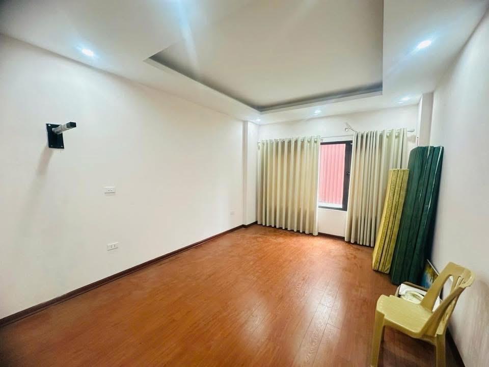 7.8 TỶ BÁN NHÀ 35M2 NGÕ 66 HỒ TÙNG MẬU - Ô TÔ ĐỖ CỬA - 35M RA Ô TÔ TRÁNH