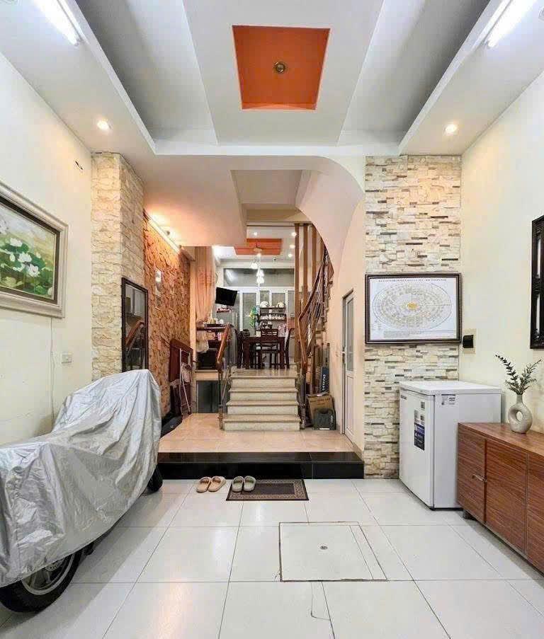 12.5 TỶ BÁN NHÀ 50M2 PHÂN LÔ TRUNG YÊN  - DÂN XÂY - 10M RA Ô TÔ TRÁNH - 45M RA PHỐ - BA GÁC ĐỖ
