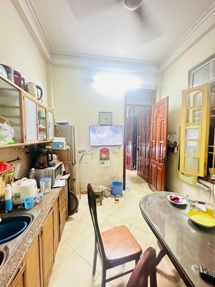 12.6 TỶ CHÍNH CHỦ BÁN NHÀ 40M2 PHÂN LÔ XUÂN THỦY - ÔTÔ TRÁNH VÀO NHÀ - LÔ GÓC 3 MẶT TIỀN