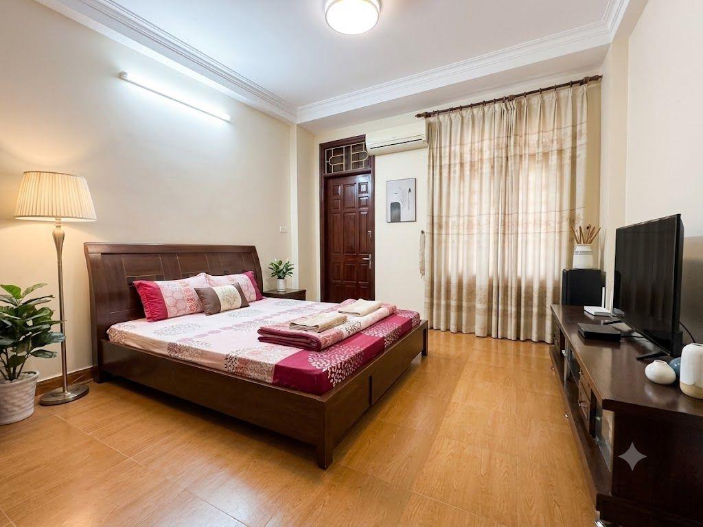 9.6 TỶ - BÁN NHÀ 37M2 NGUYỄN KHÁNH TOÀN - Ô TÔ QUA NHÀ - MẶT NGÕ THÔNG - KINH DOANH - DÂN XÂY- 20 RA PHỐ
