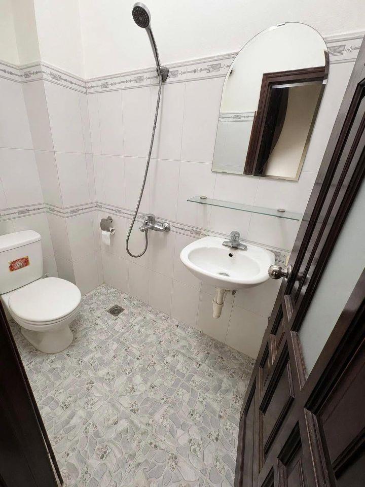 9.6 TỶ - BÁN NHÀ 37M2 NGUYỄN KHÁNH TOÀN - Ô TÔ QUA NHÀ - MẶT NGÕ THÔNG - KINH DOANH - DÂN XÂY- 20 RA PHỐ