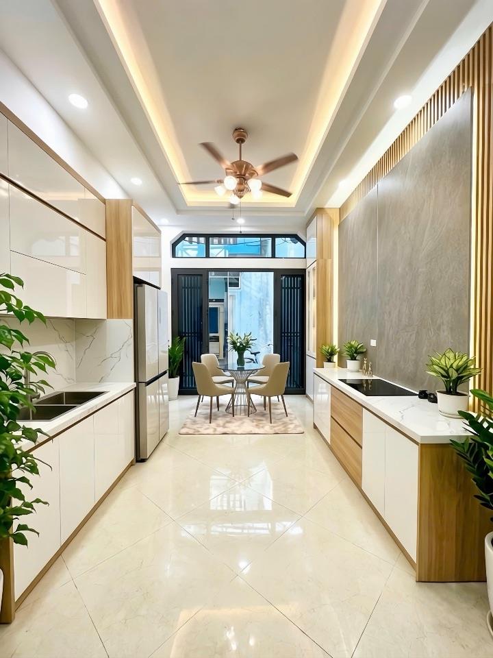 7.8 TỶ BÁN NHÀ 30M2 NGÕ 59 KHÚC THỪA DỤ - GẦN PHÔ - NGÕ BA GÁC - DÂN XÂY - 70M RA PHỐ