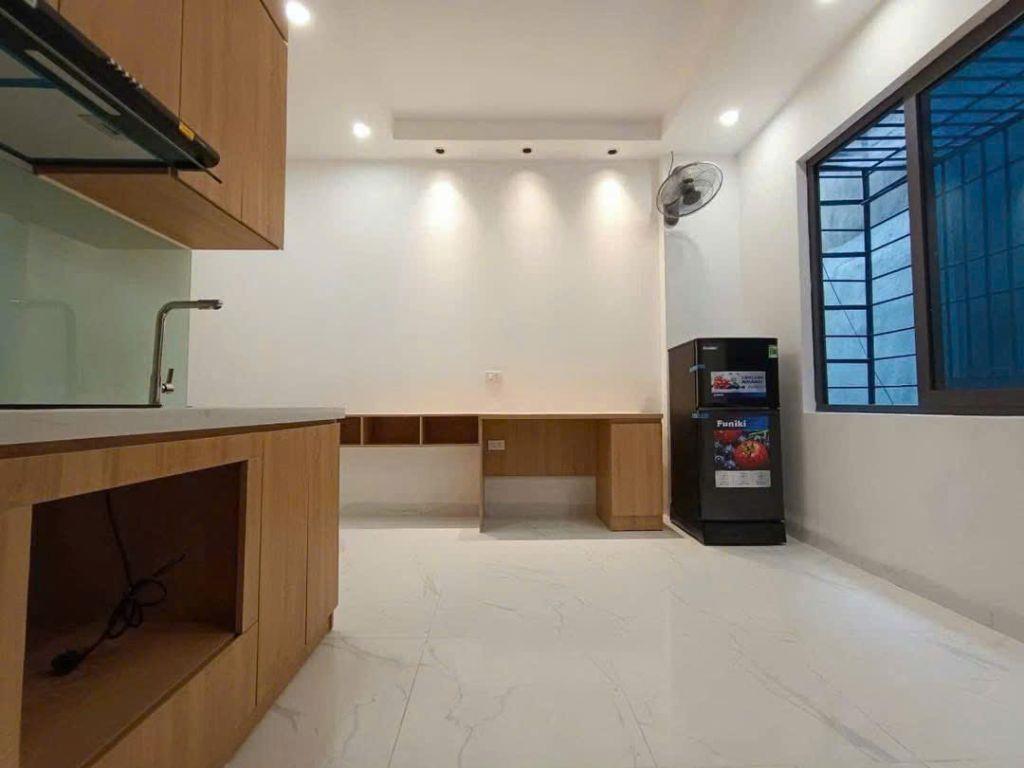 13 TỶ BÁN NHÀ CCMN 52M2 NGÕ 44 TRẦN THÁI TÔNG -9 PHÒNG CHO THUÊ- 30M RA Ô TÔ- 65M RA PHỐ