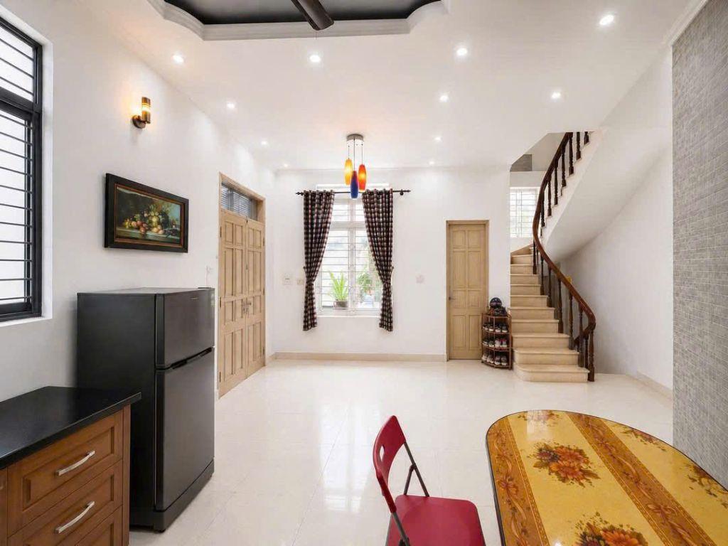 9 TỶ - BÁN NHÀ 43M2 NGÕ 58 NGUYỄN KHÁNH TOÀN - LÔ GÓC - NGÕ BA GÁC - DÂN XÂY  -THÔNG SỐ : 43m2 x 4 tầng x mặt tiền 6.6m 