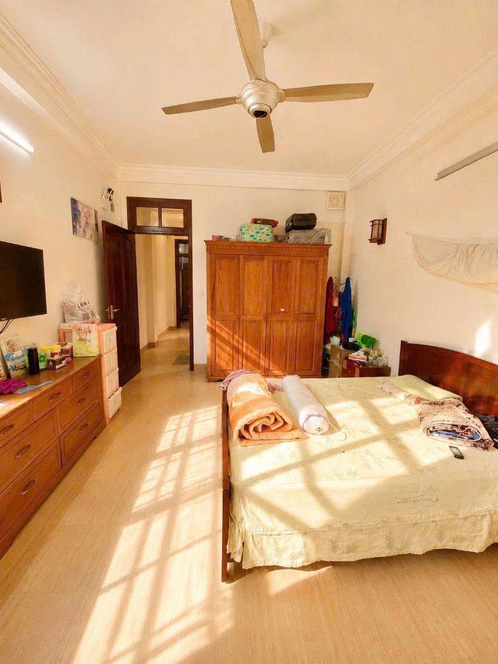 14.9 TỶ - BÁN NHÀ 40M2 NGÕ 175 LẠC LONG QUÂN - Ô TÔ TRÁNH VÀO NHÀ - DÂN XÂY - Ở VÀ KINH DOANH VĂN PHÒNG
