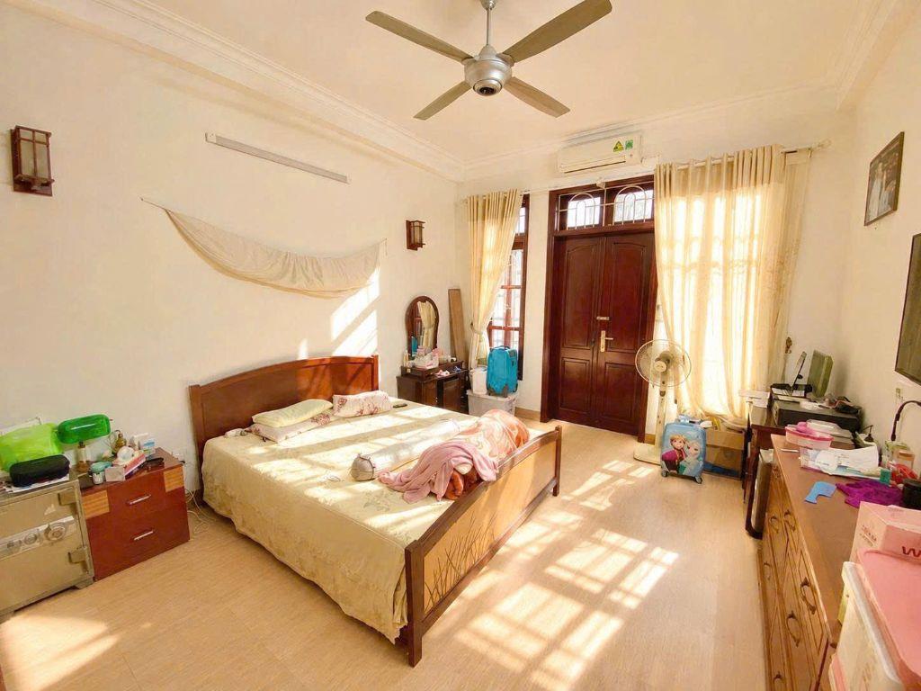14.9 TỶ - BÁN NHÀ 40M2 NGÕ 175 LẠC LONG QUÂN - Ô TÔ TRÁNH VÀO NHÀ - DÂN XÂY - Ở VÀ KINH DOANH VĂN PHÒNG