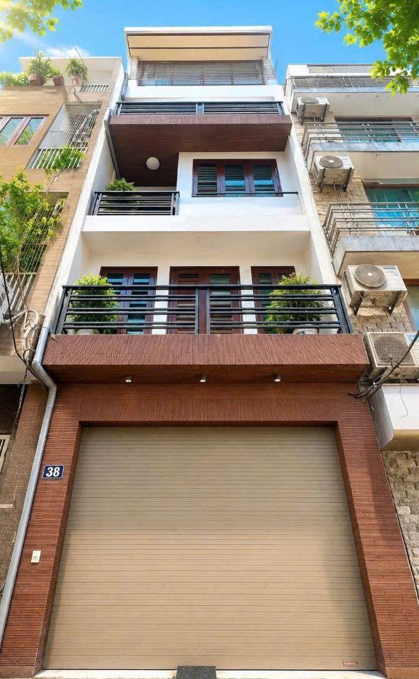 14.9 TỶ - BÁN NHÀ 40M2 NGÕ 175 LẠC LONG QUÂN - Ô TÔ TRÁNH VÀO NHÀ - DÂN XÂY - Ở VÀ KINH DOANH VĂN PHÒNG