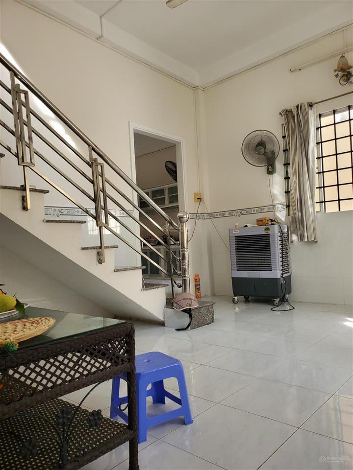 Cho thuê gấp nhà mặt phố 120m2, 7 triệu vnd / 1 tháng tại phố hàn thuyên, vĩnh quang, rạch giá