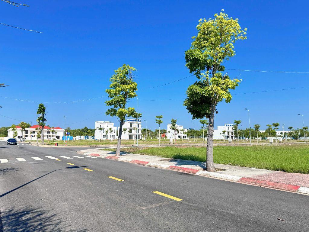 ĐẤT SỔ SẴN 2026 - NGAY CỔNG KCN VSIP - CHỈ 1 tỷ 139 triệu SỔ TP.HCM