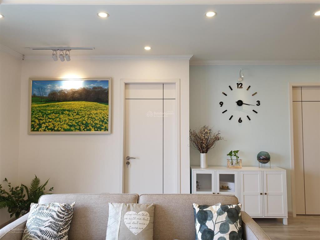 Gia đình cần cho thuê căn hộ 2pn2wc tại chung cư d'leroi soleil