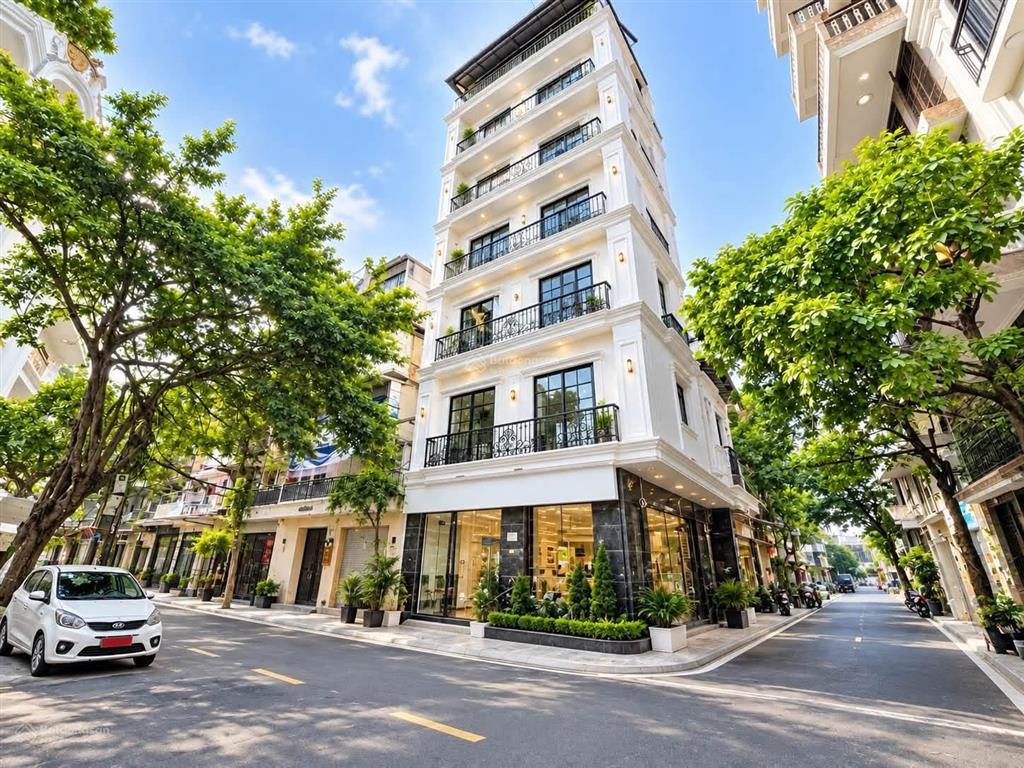 Chỉ hơn 30 tỷ.toà nhà thang máy,vạn phúc đội cấn lô góc 2 mặt ngõ thông ô tô tránh,kinh doanh tốt