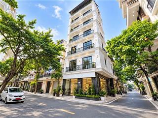 Chỉ hơn 30 tỷ.toà nhà thang máy,vạn phúc đội cấn lô góc 2 mặt ngõ thông ô tô tránh,kinh doanh tốt