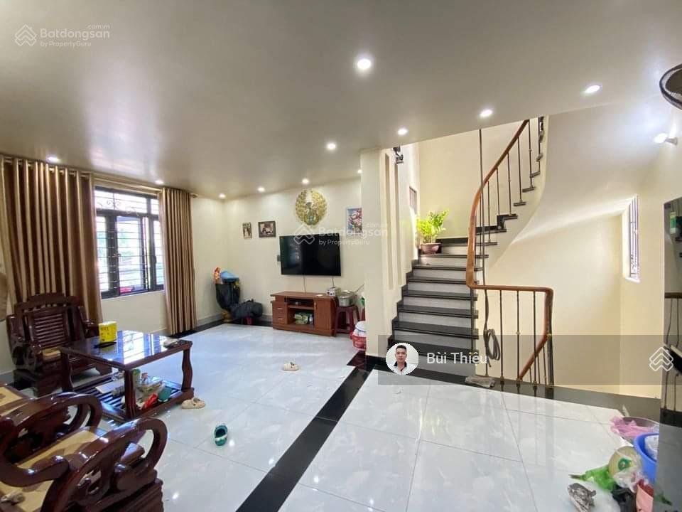 Bán nhà mặt đường hồ sen gần ngã 3 nguyễn công trứ, ngang 9m kinh doanh buôn bán cực tốt
