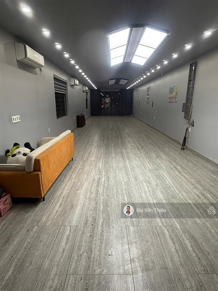 Nhà mặt đường dư hàng, 130m2 lô góc đang cho thuê 22tr/tháng