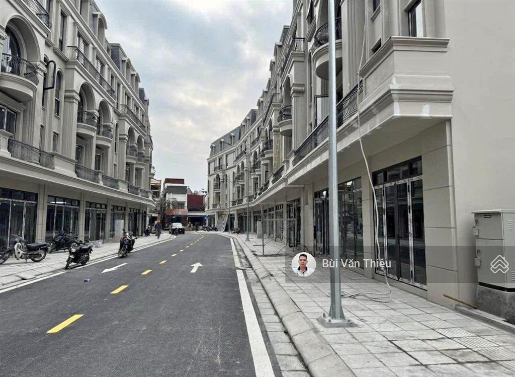 Siêu phẩm shophouse mặt đường 444 trung tâm chợ hàng