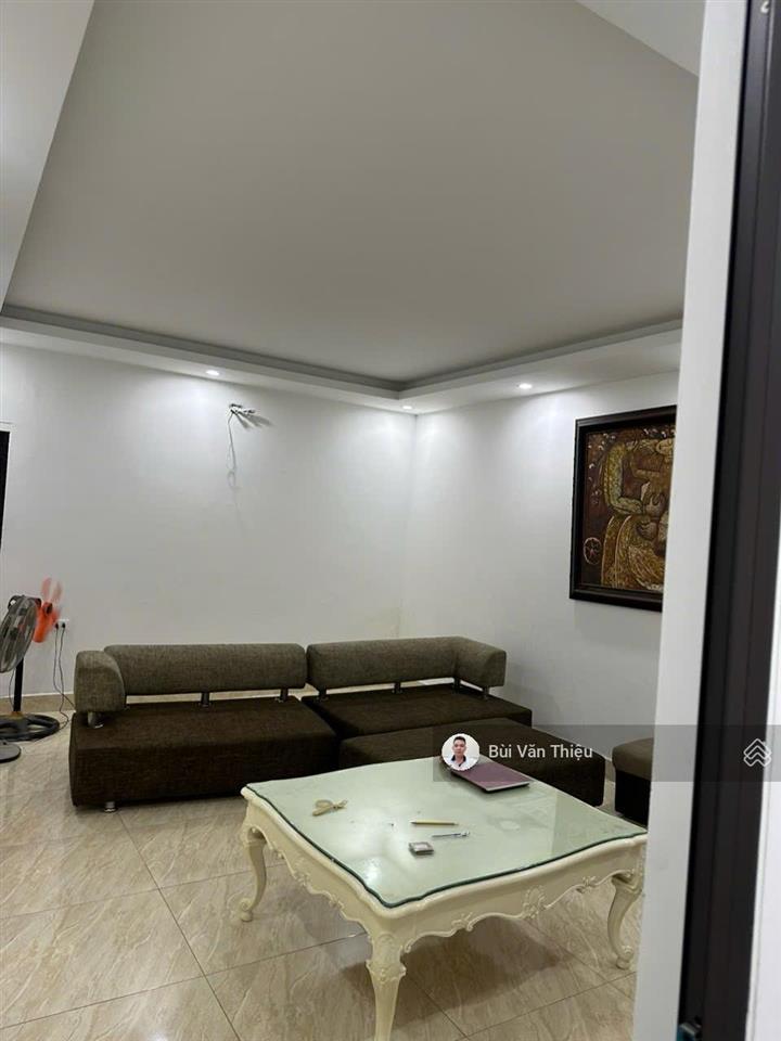 Nhà 5 tầng mặt đường trần nguyên hãn, xây cực đẹp